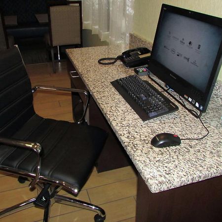 فندق هامبتون إن دانفيل المظهر الخارجي الصورة